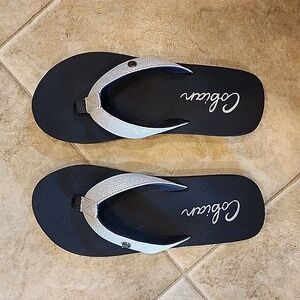 Cobian size 8 womens flip flops